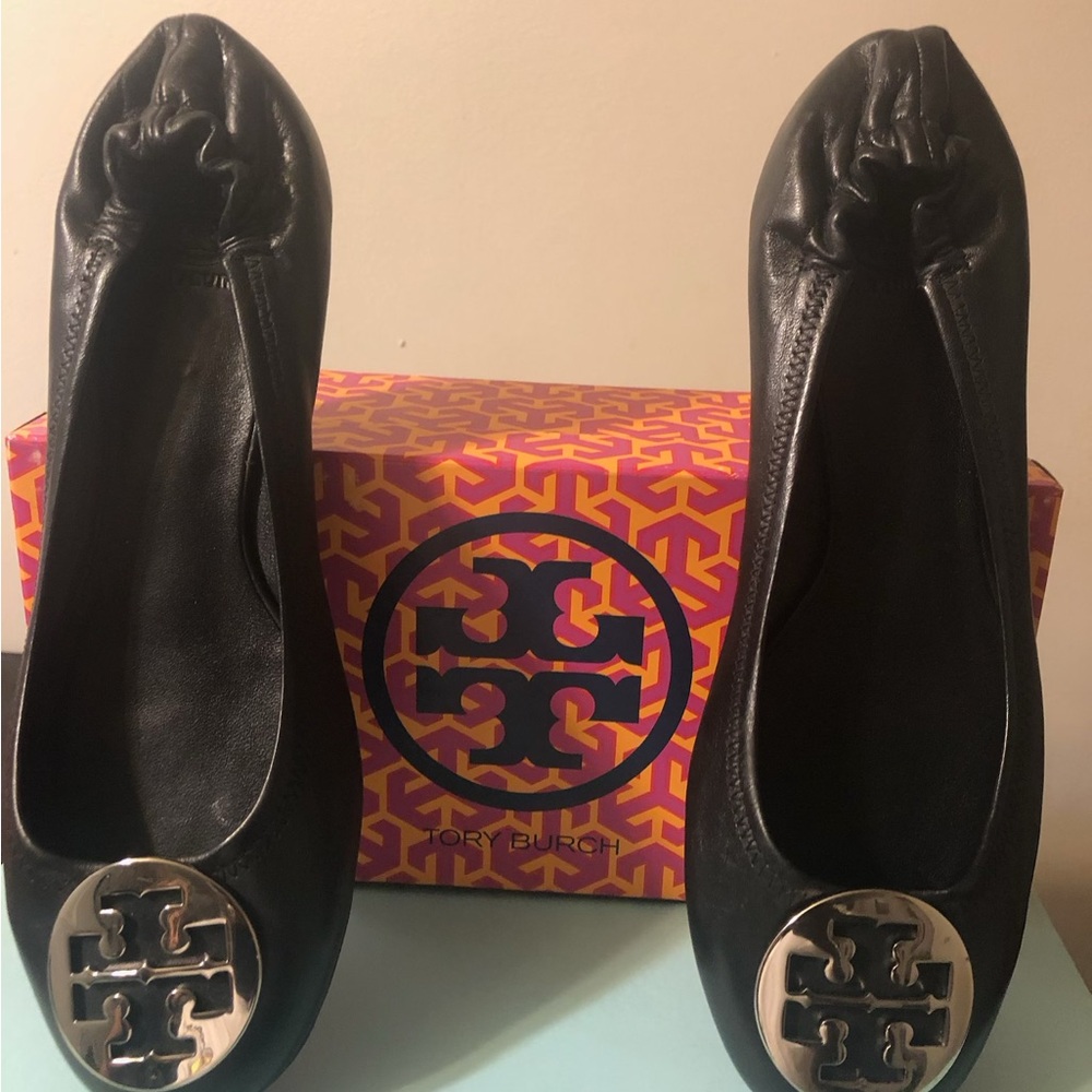 Tory Burch Black Ballerina Flats, size 11M brand new/ never worn without box.